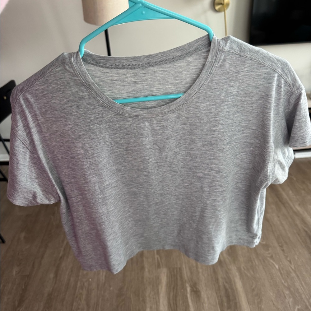 lululemon athletica Light Gray Crewneck Crop Tee